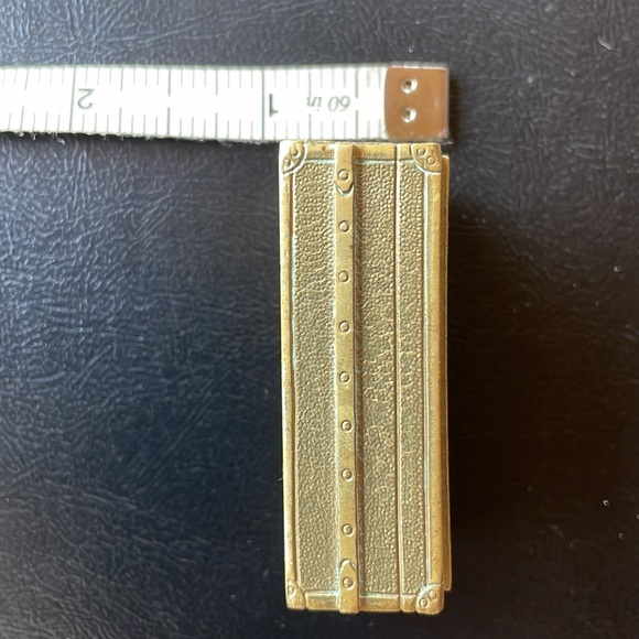 Louis Vuitton trunk paperweight. - Picture 12 of 12